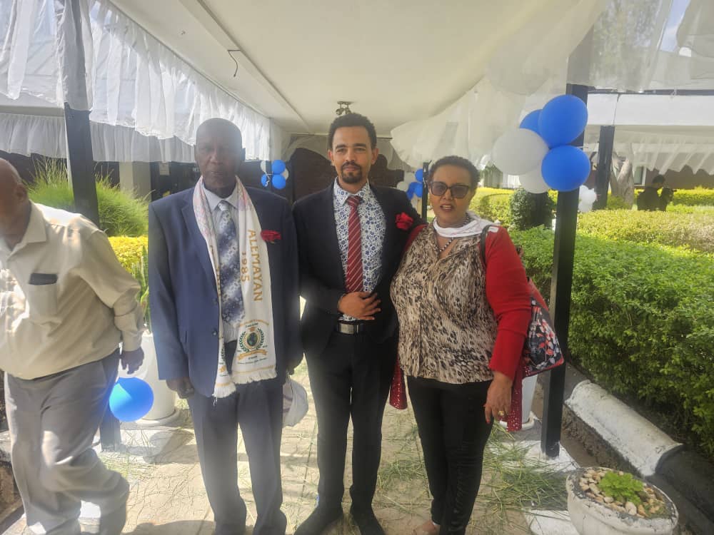 Day 1 – Meet and greet alumni reuniting